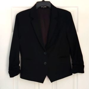 Fitted short suit jacket